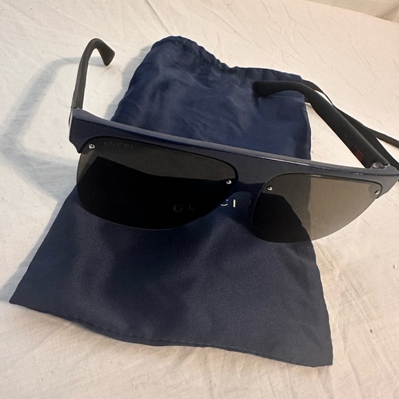 Gucci Men’s Glasses - Picture 7 of 9